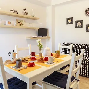  Holiday home Lumia E Zagara